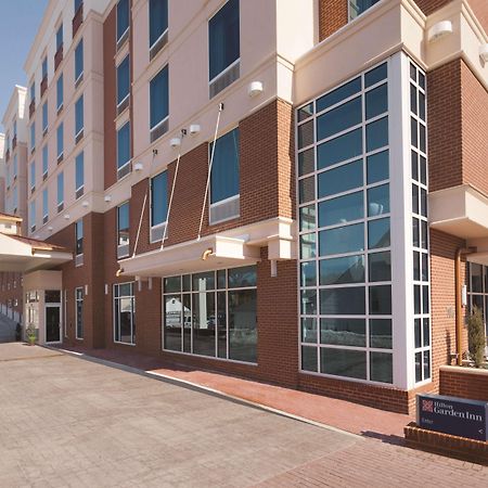 Hilton Garden Inn Falls Church Exterior foto