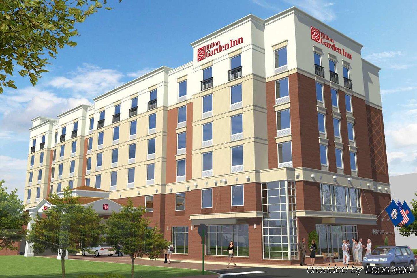 Hilton Garden Inn Falls Church Exterior foto